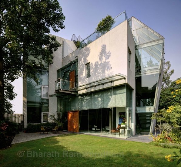 Maverick Shutterbugs: Architectural Photographers of India 130