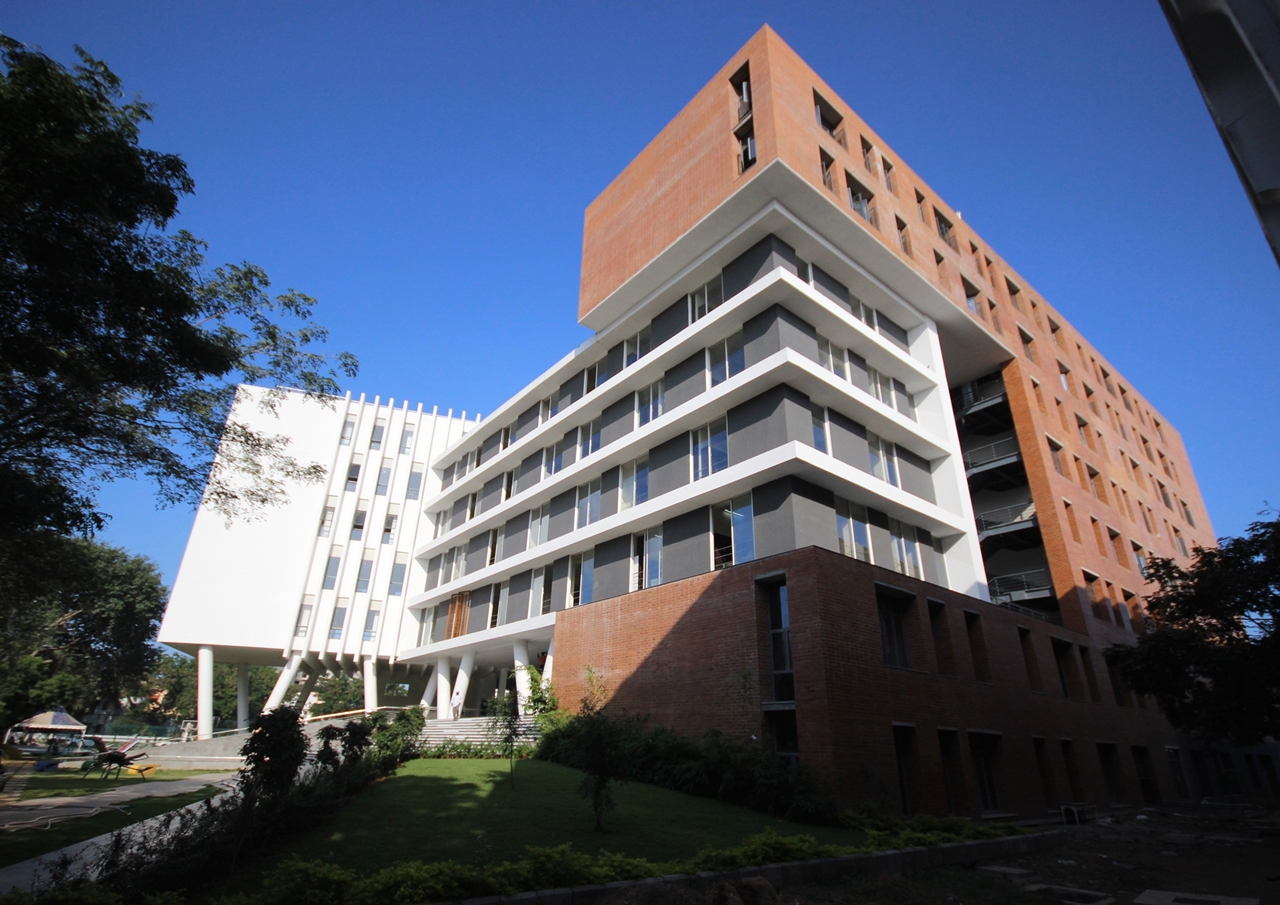 Department of Aeronautics, BS Abdul Rahman University, Chennai - Biju Kuriakose & Kishore Pannikar 1