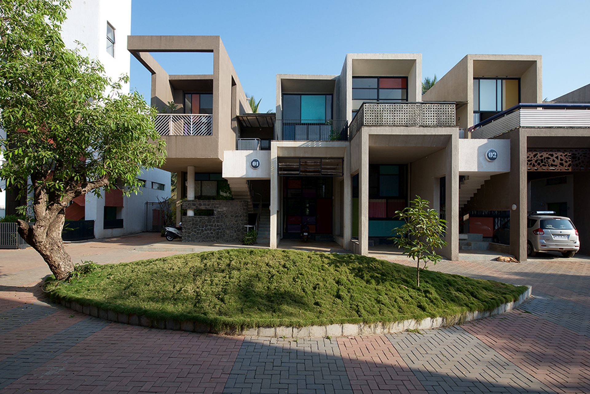 Design.I.Y HOUSING at Lonavala by S+PS Architects