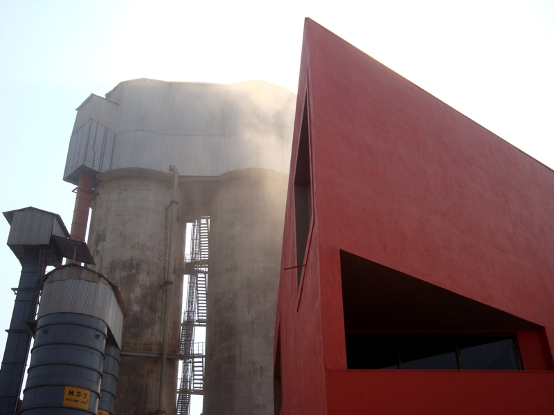 Lab for a Cement Factory at Goa Sachin Agshikar Architects