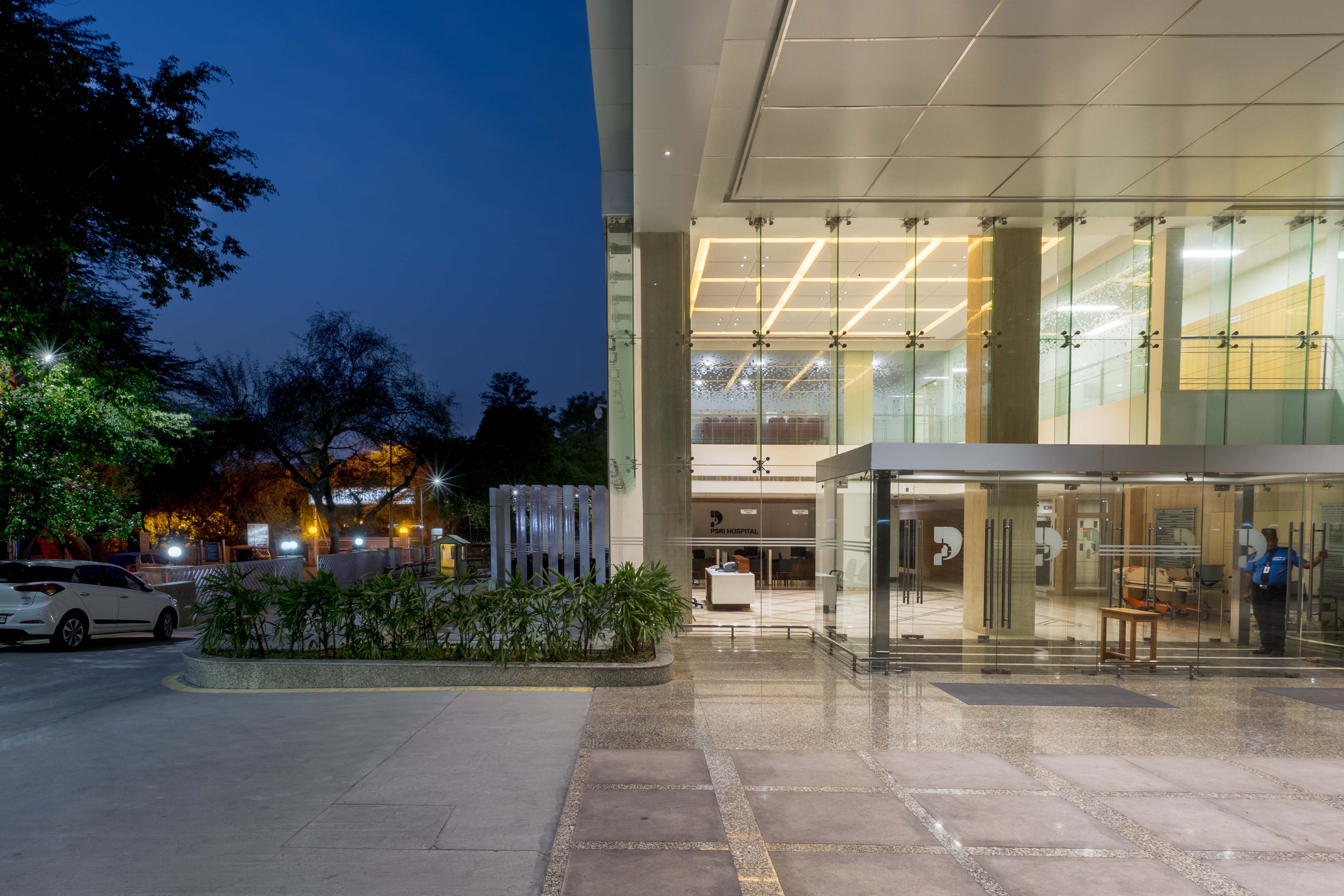 PSRI Multi-specialty hospital at New Delhi by Creative Designer Architects