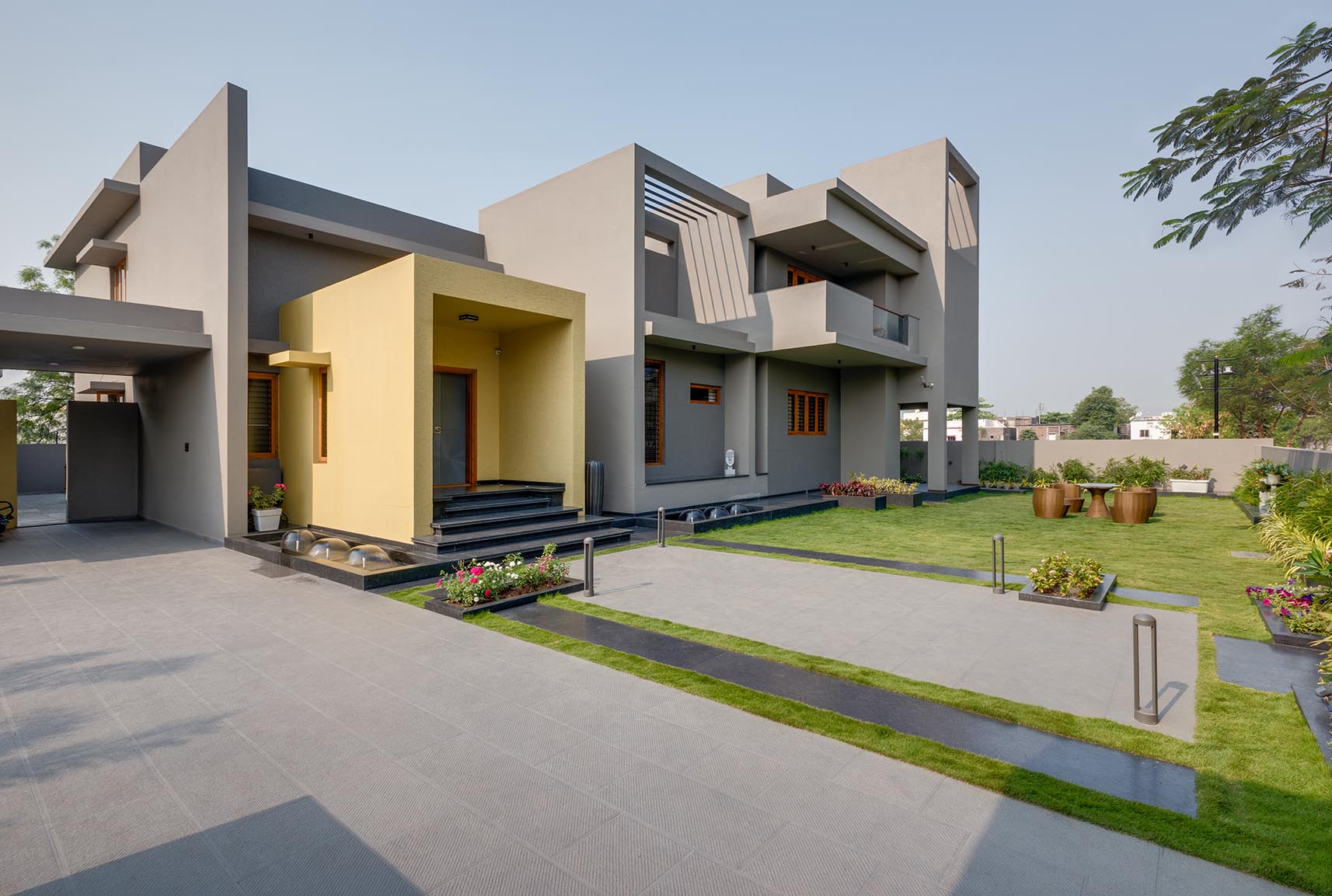 Maliwal Residence - 4th Axis Design Studio