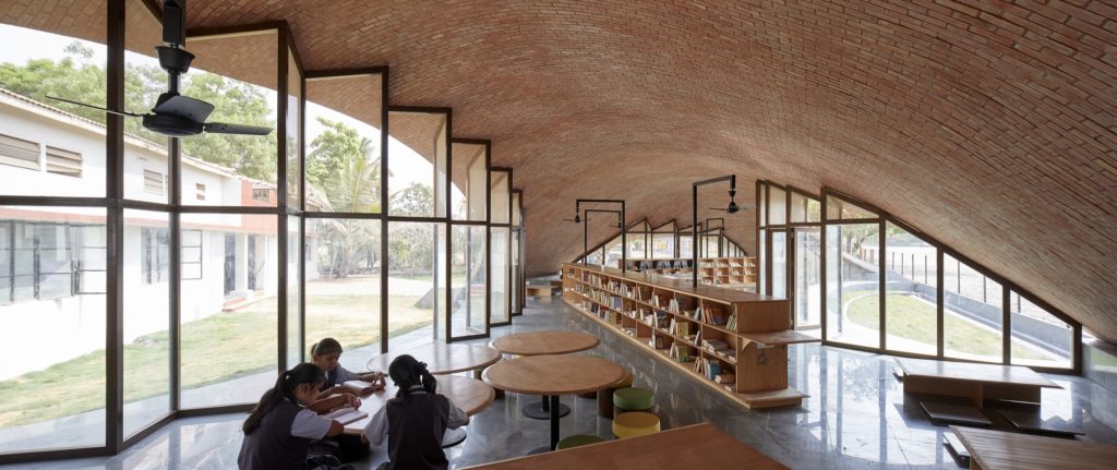 Maya Somaiya Library, Sharda School. Kopergaon, Maharashtra, India, by Sameep Padora and Associates 18