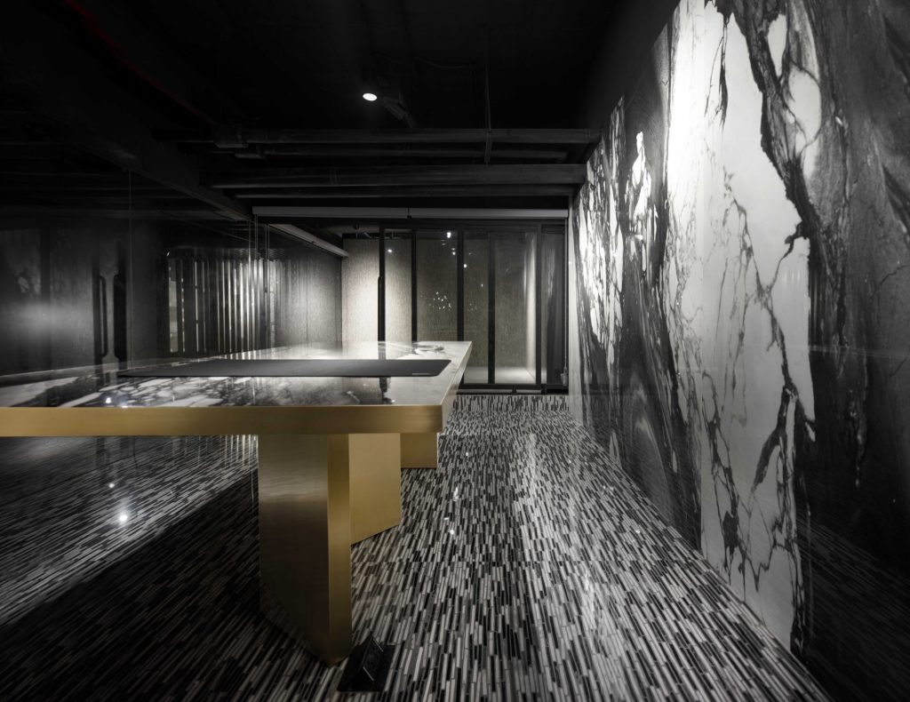 MOFA Studio creates a theatrical monochromatic space for a tile showroom in Gurgaon 26