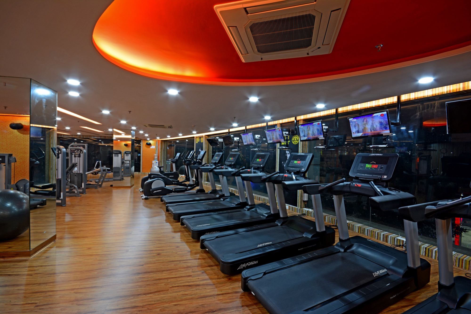 Gold's Gym at Kolkata, by Maniramka & Associates - ArchitectureLive!