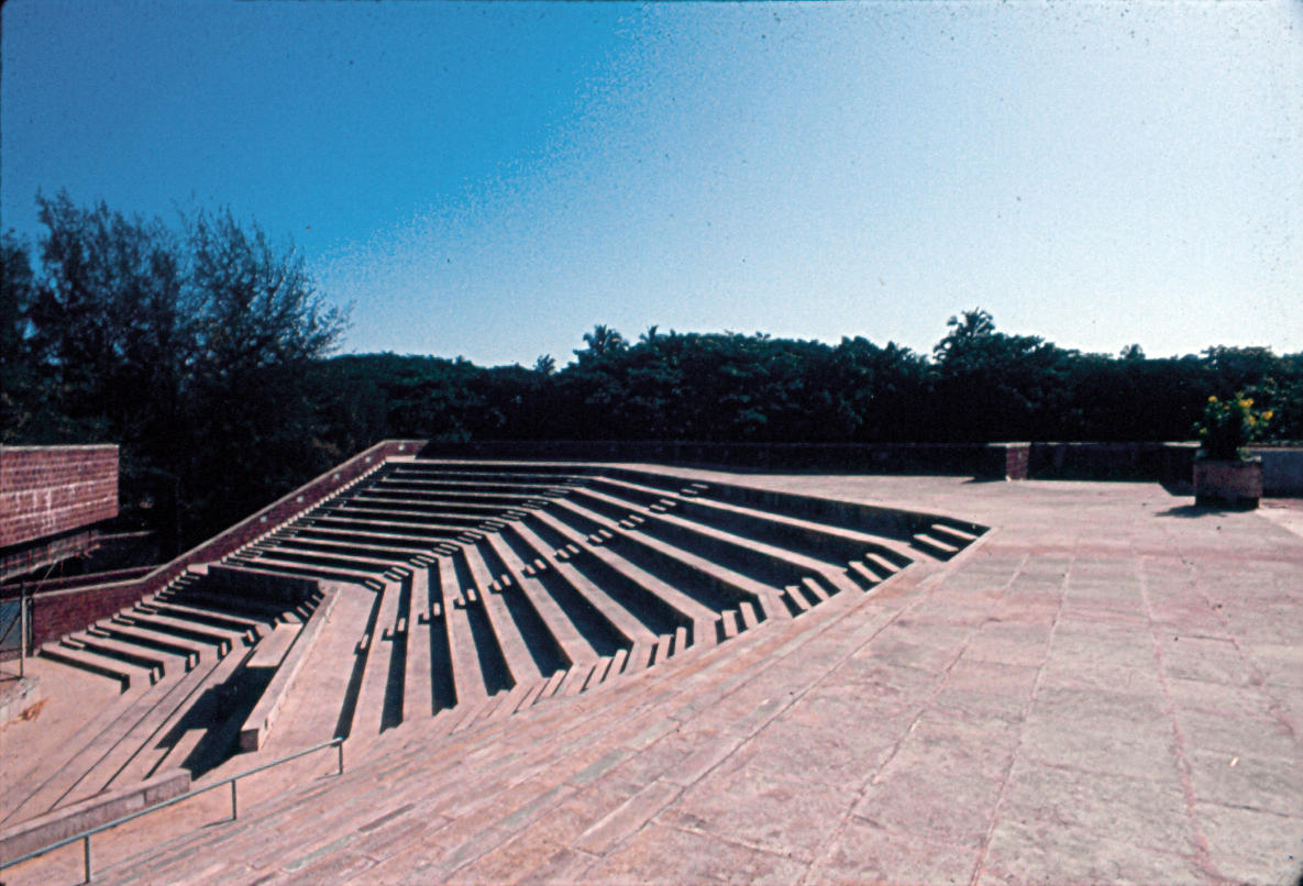 Amphitheatre at Kala Academy. Image © Charles Correa Foundation