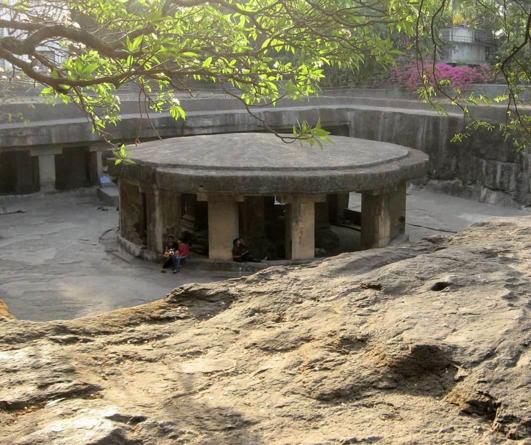 Pataleshwar caves - Pune’s hip underground meet-up place since a cool 1300 years! 1