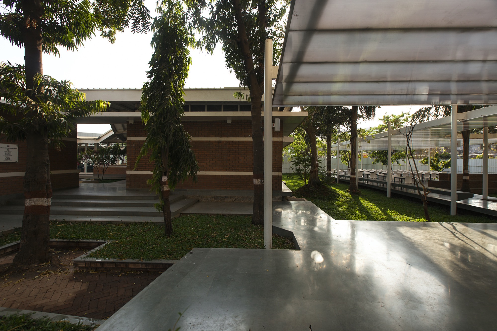 K.J. Somaiya IT Cafeteria Pavilion, by Sameep Padora and Associates 16