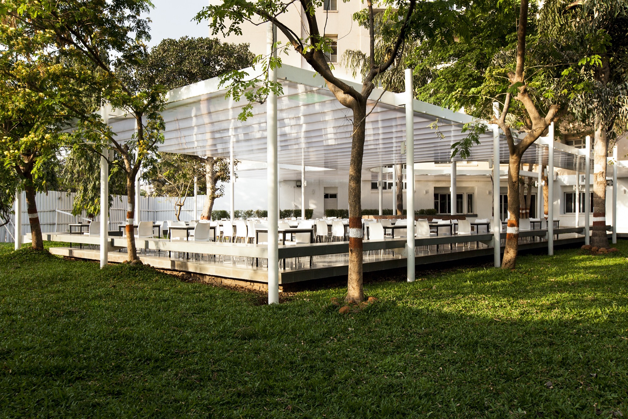 K.J. Somaiya IT Cafeteria Pavilion, by Sameep Padora and Associates 18