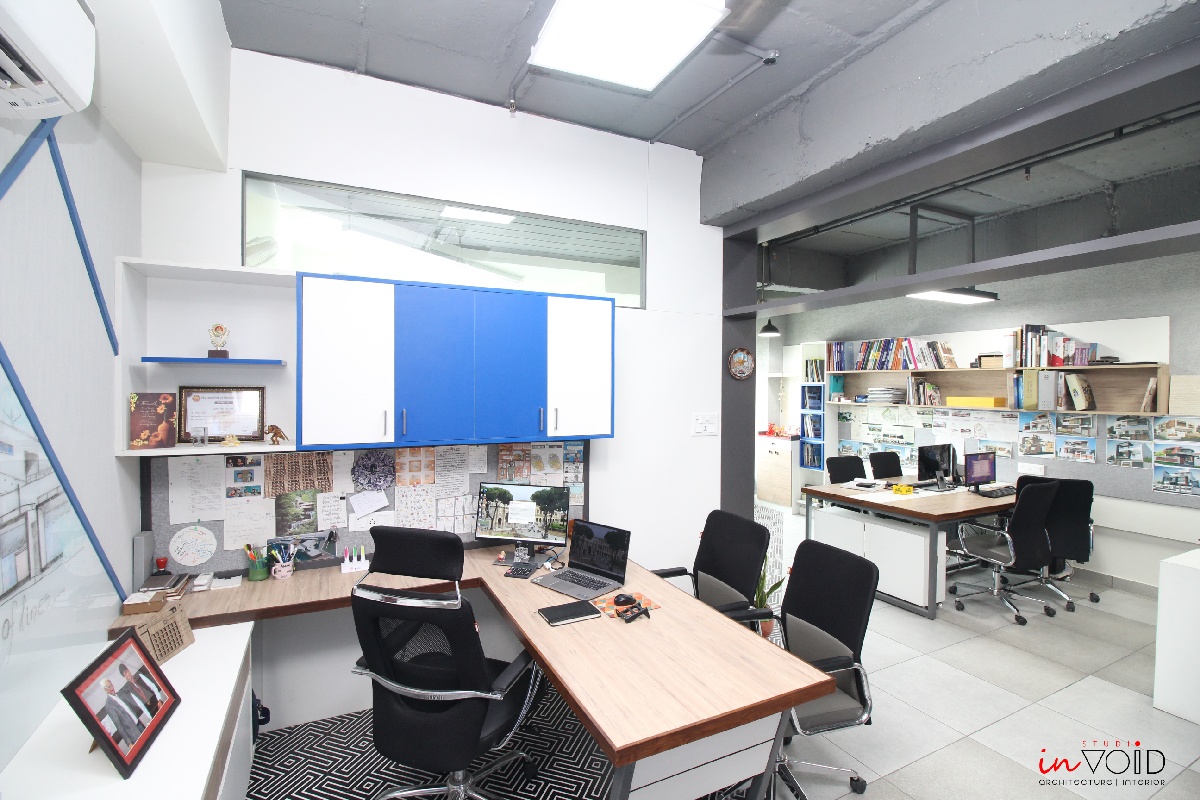 Workspace for Studio inVoid, at Ghaziabad, Uttar Pradesh, by Studio inVoid 12