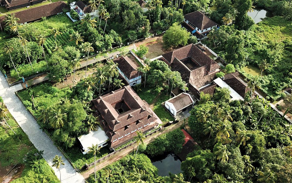 Paliam Veedu, at Chendamangalm, Kerala, by Meister Varma Architects 26