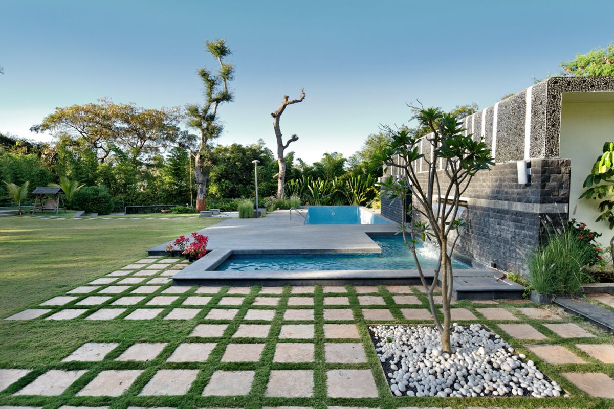 Butterfly Villa @ Nashik, landscape design by ORIGIN Architects. 7