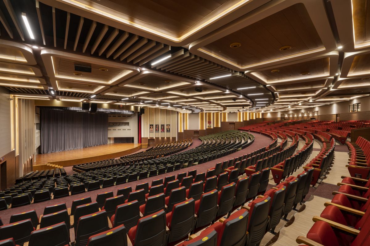 Auditorium for Rajagiri School of Engineering & Technology at Kochi, Kerala by Architect Rahul Manohar (RMM Designs) 1
