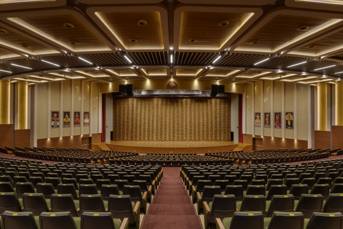 Auditorium for Rajagiri School of Engineering & Technology at Kochi, Kerala by Architect Rahul Manohar (RMM Designs)