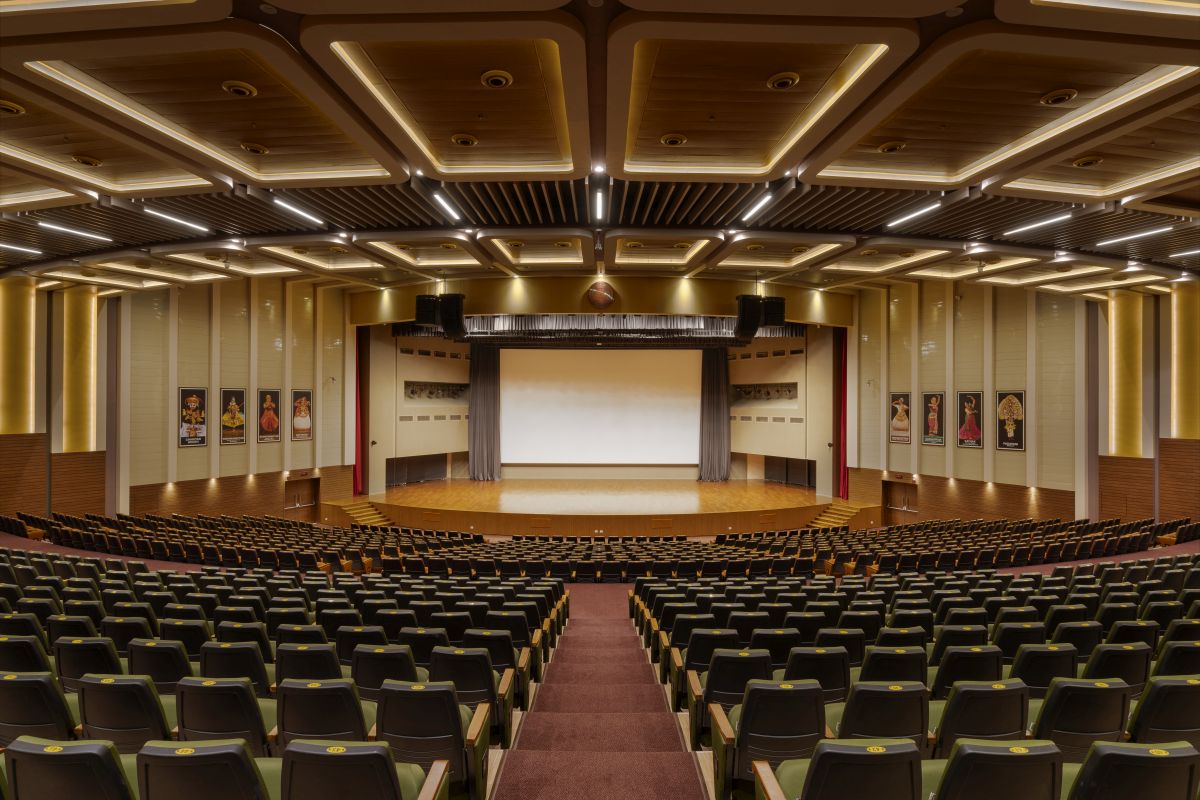 Auditorium for Rajagiri School of Engineering & Technology at Kochi, Kerala by Architect Rahul Manohar (RMM Designs) 10