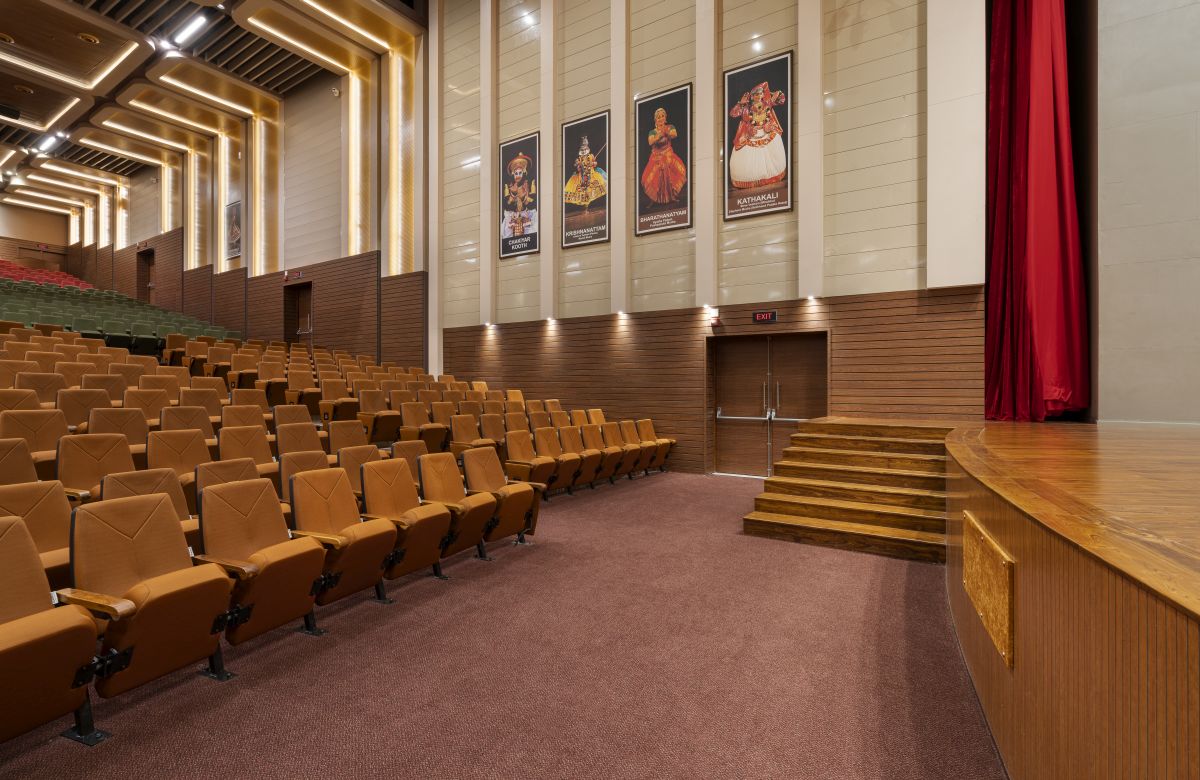 Auditorium for Rajagiri School of Engineering & Technology at Kochi, Kerala by Architect Rahul Manohar (RMM Designs) 18