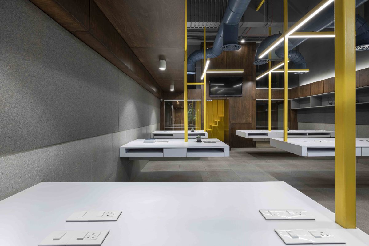 Suspended Office, at Mumbai, by DIG Architects 1