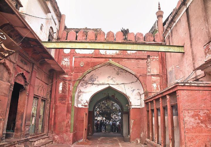 News: Fatehpuri Mosque: Architectural marvel losing its sheen 1