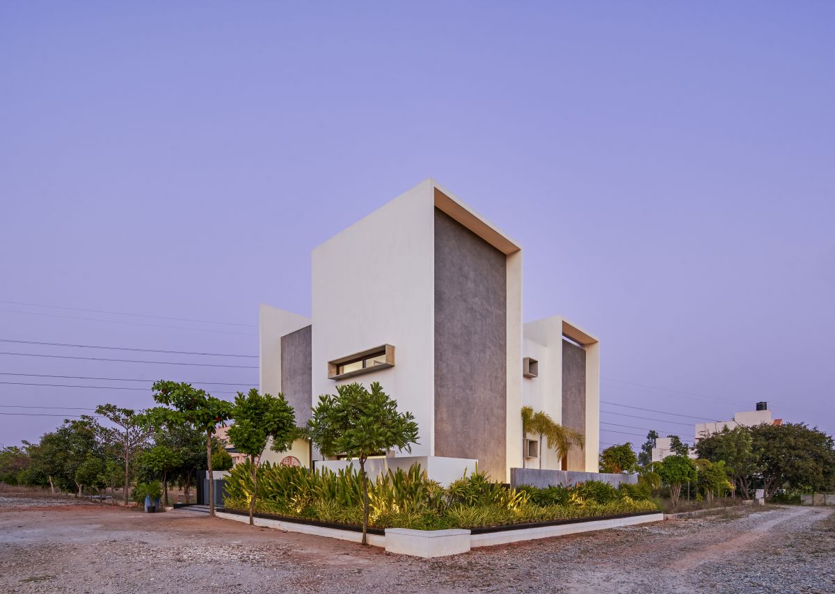 Framed House, at Bangalore, India, by Crest Architects