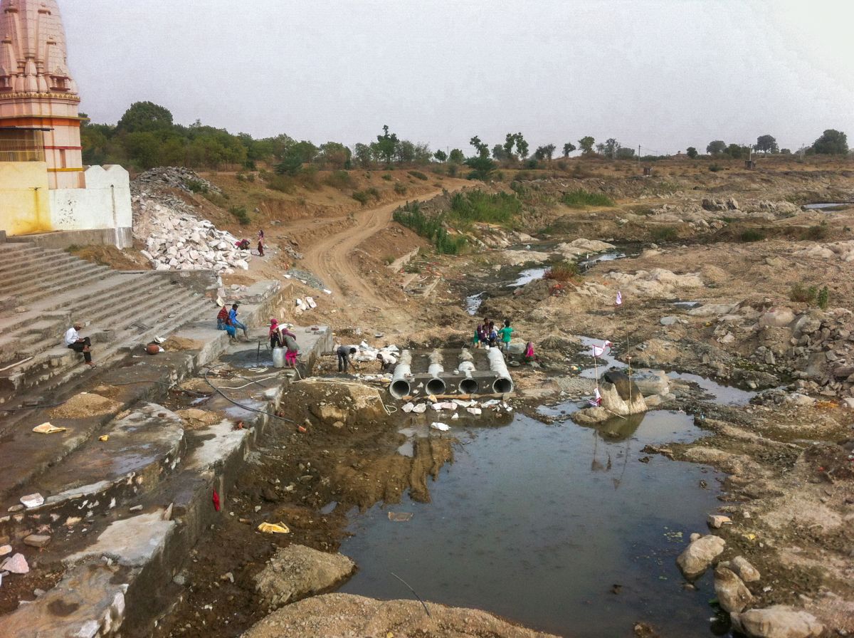 Goreshwar Moran River Front, at Rajasthan, by Impasto Building Workshop 18