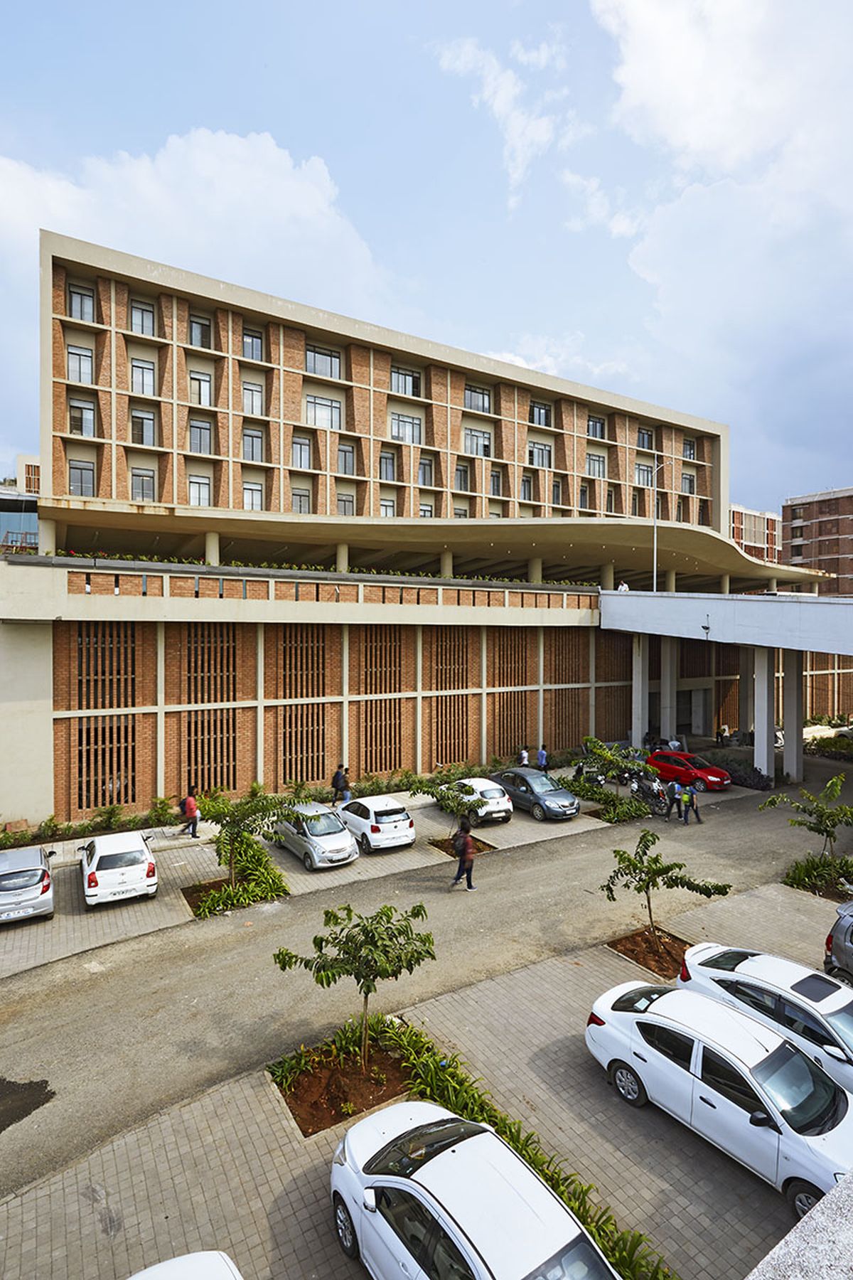 Symbiosis Hospital and Research Center (SUHRC), Lavale, Pune, by IMK Architects | Rahul Kadri 14