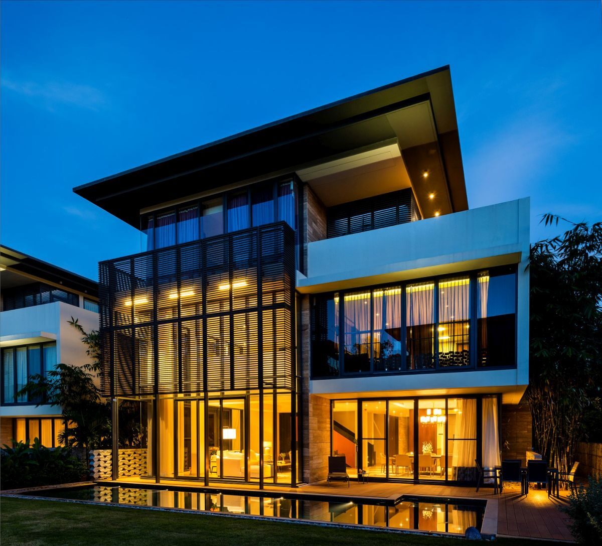 Cedar Villa, Embassy Boulevard, at Bangalore, by White Shadows Design Studio