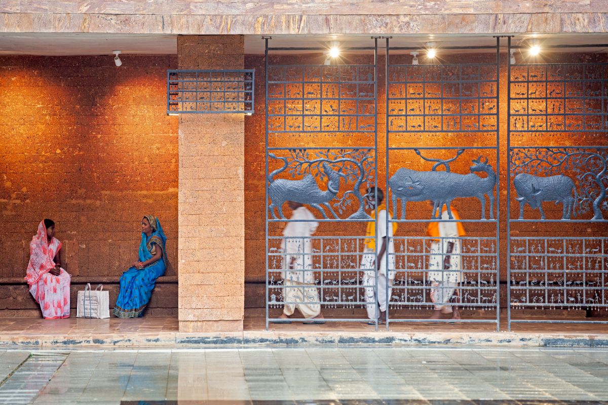 Krushi Bhawan | 150 Local Artisans Come Together to Craft a Civic Building in India, by Studio Lotus 18
