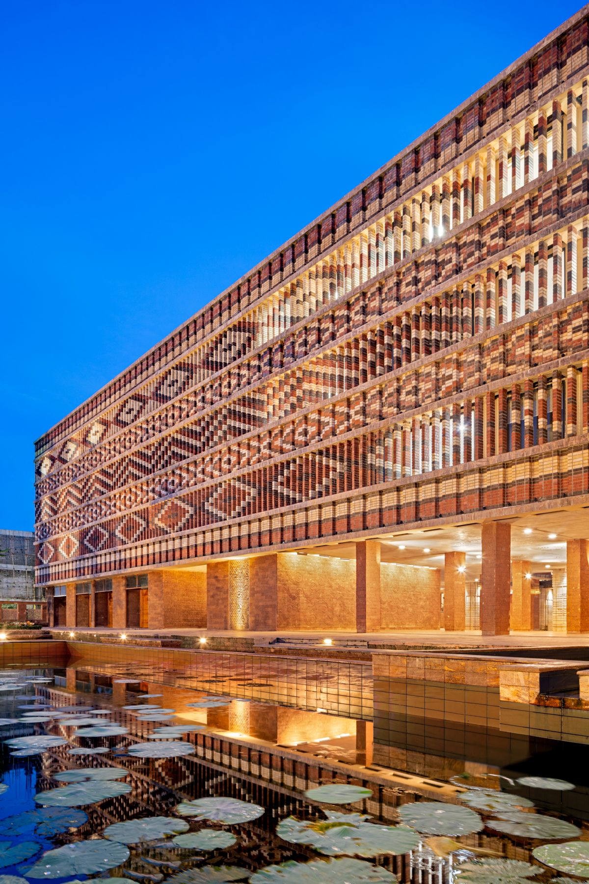 Krushi Bhawan | 150 Local Artisans Come Together to Craft a Civic Building in India, by Studio Lotus 38