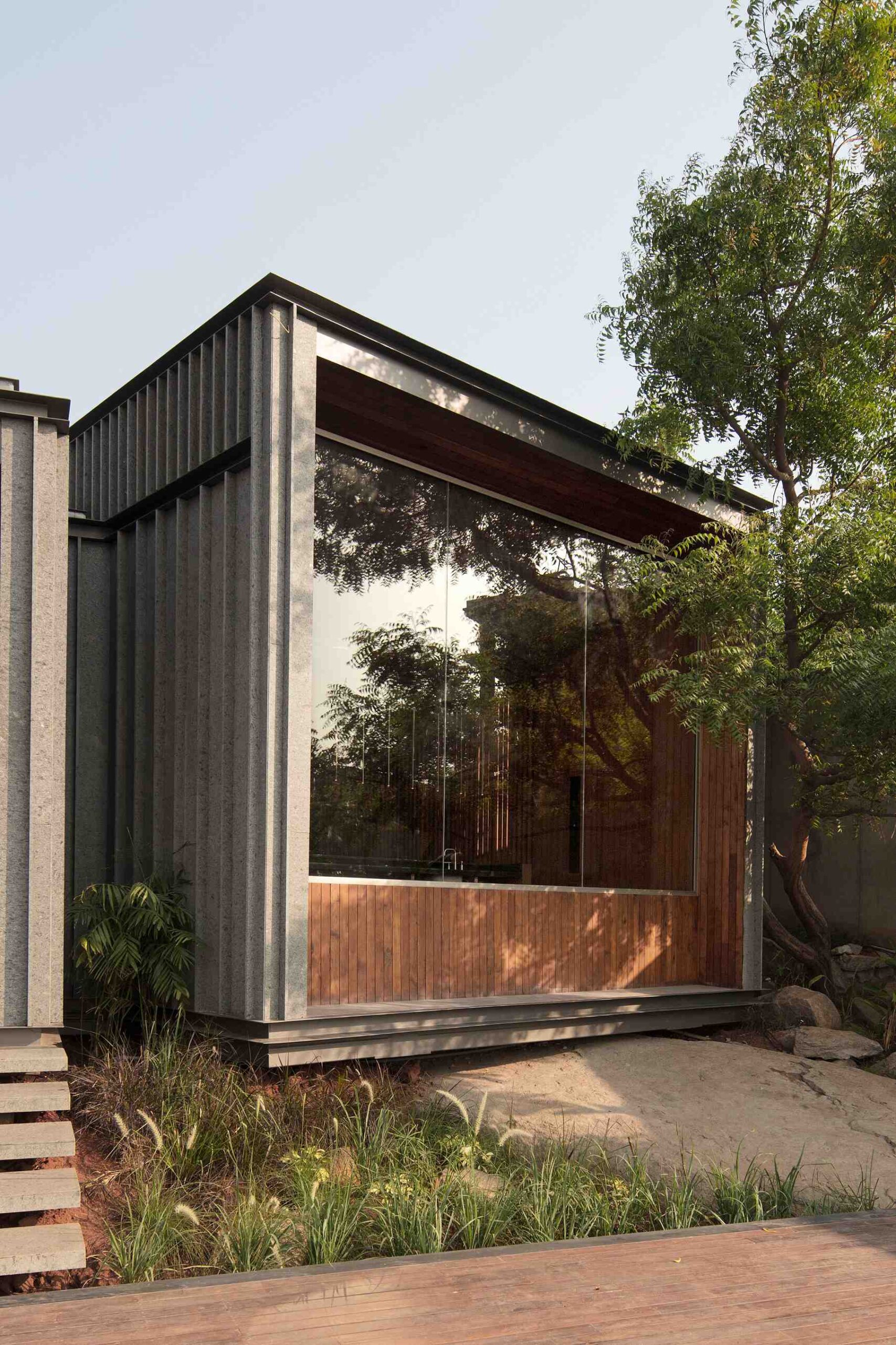 LAKE HOUSE at Hyderabad, Telangana, by Collective Project 27