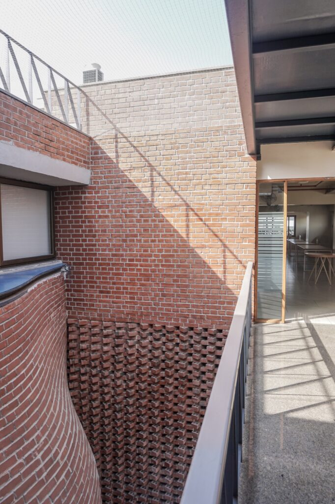 Respire: Office Building for Romsons at New Delhi, by flYingseeds Studio 12