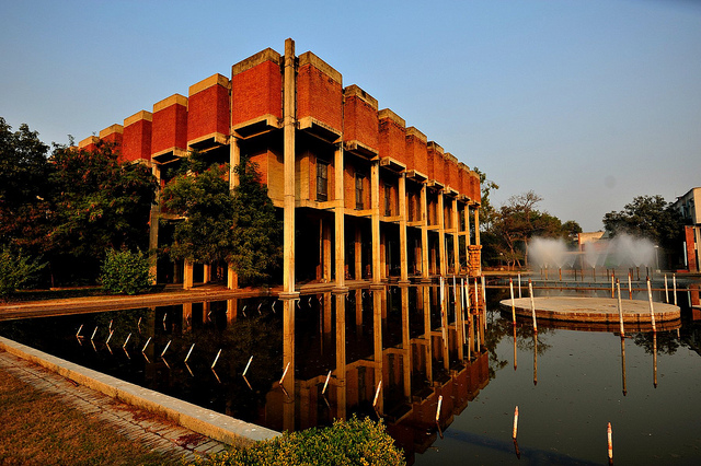 Independent India’s Architecture at 75: From the Past, Onto the Present 23