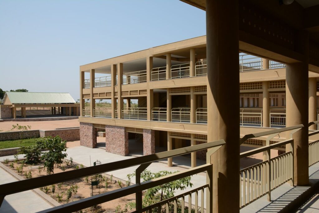 Shardashish school, Chhapi, by Indigo Architects 5