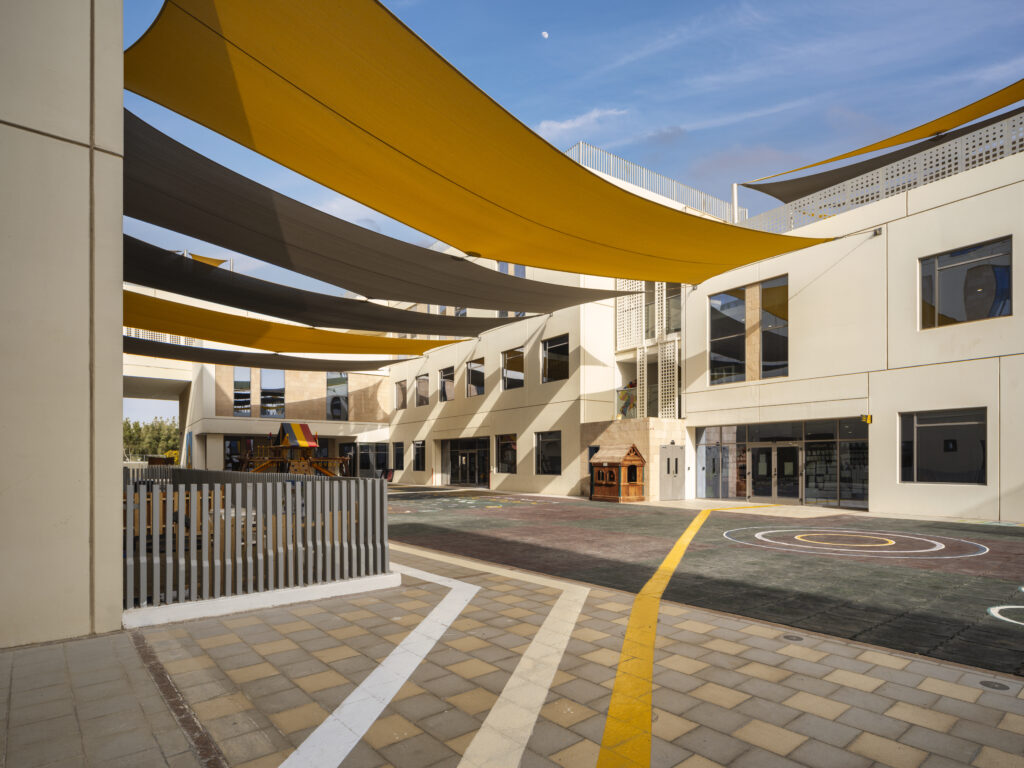 The South View School, Remraam by R+D Studio 19