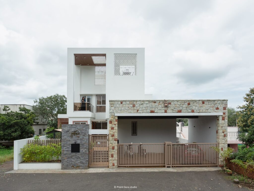 Sharvari, Satara, by Mayur Gandhi and Associates 11