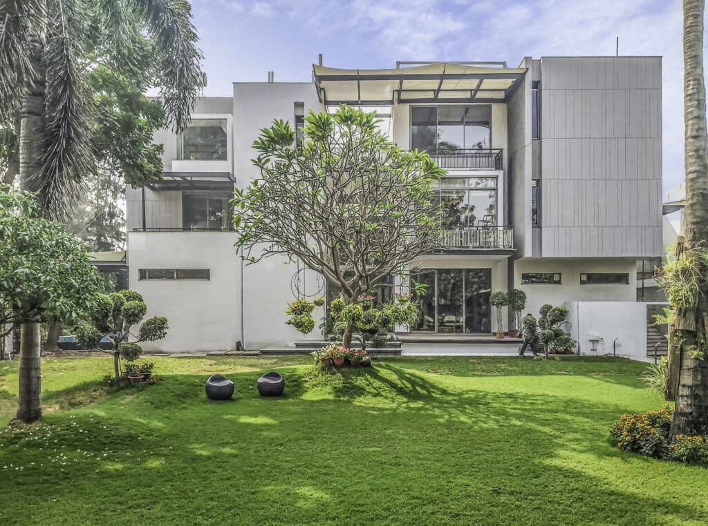 The Pavilion House, Bhilai by Flyingseeds Design Studio