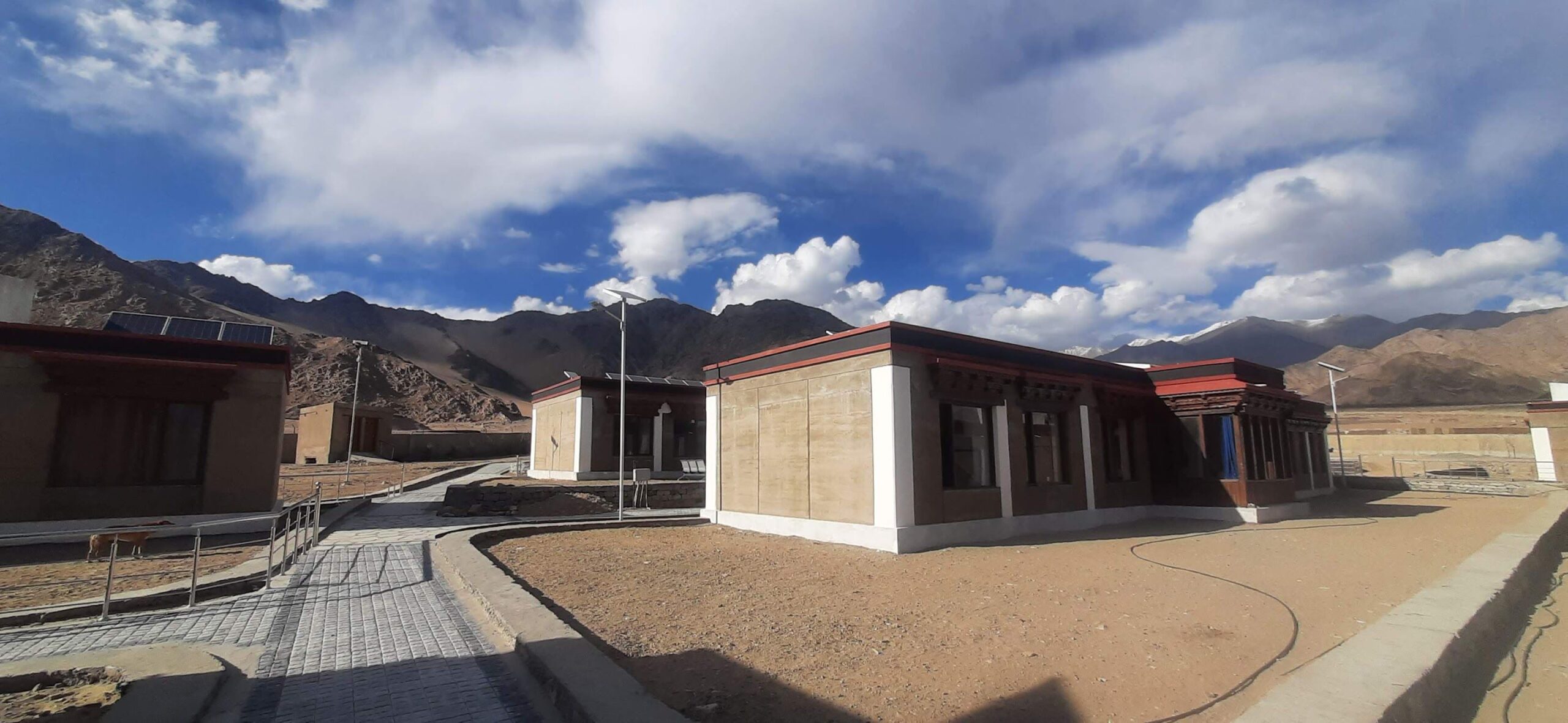Gangtsoskhang, Ladakh, by Emara 1