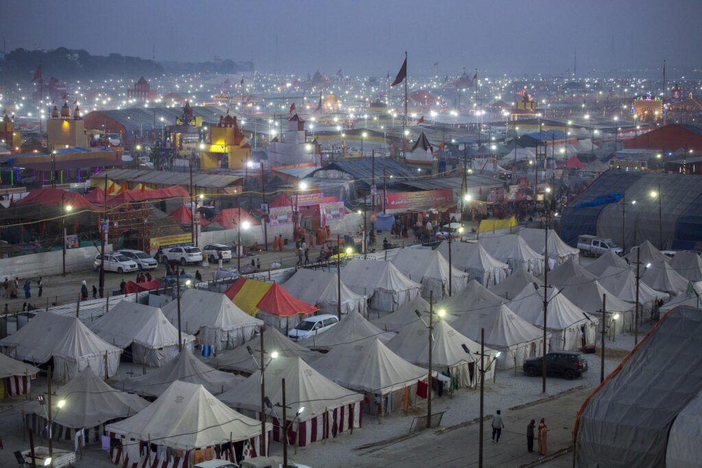 Unlike other cities where the grids are repetitious in a way that erases originality and identity, the basic idea of the Kumbh Mela provides for unique, open areas with camps that are constructed without preconceived internal regulation over religious communities.
