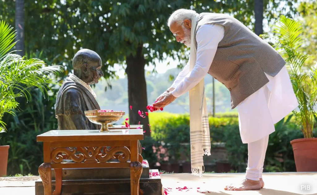 PM Modi Unveils Master Plan of Gandhi Ashram Memorial  1