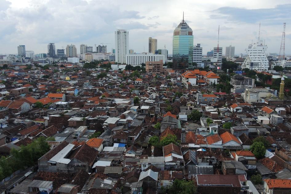 Beyond the Margins: Navigating Slum Redevelopment for the Urban Poor 9