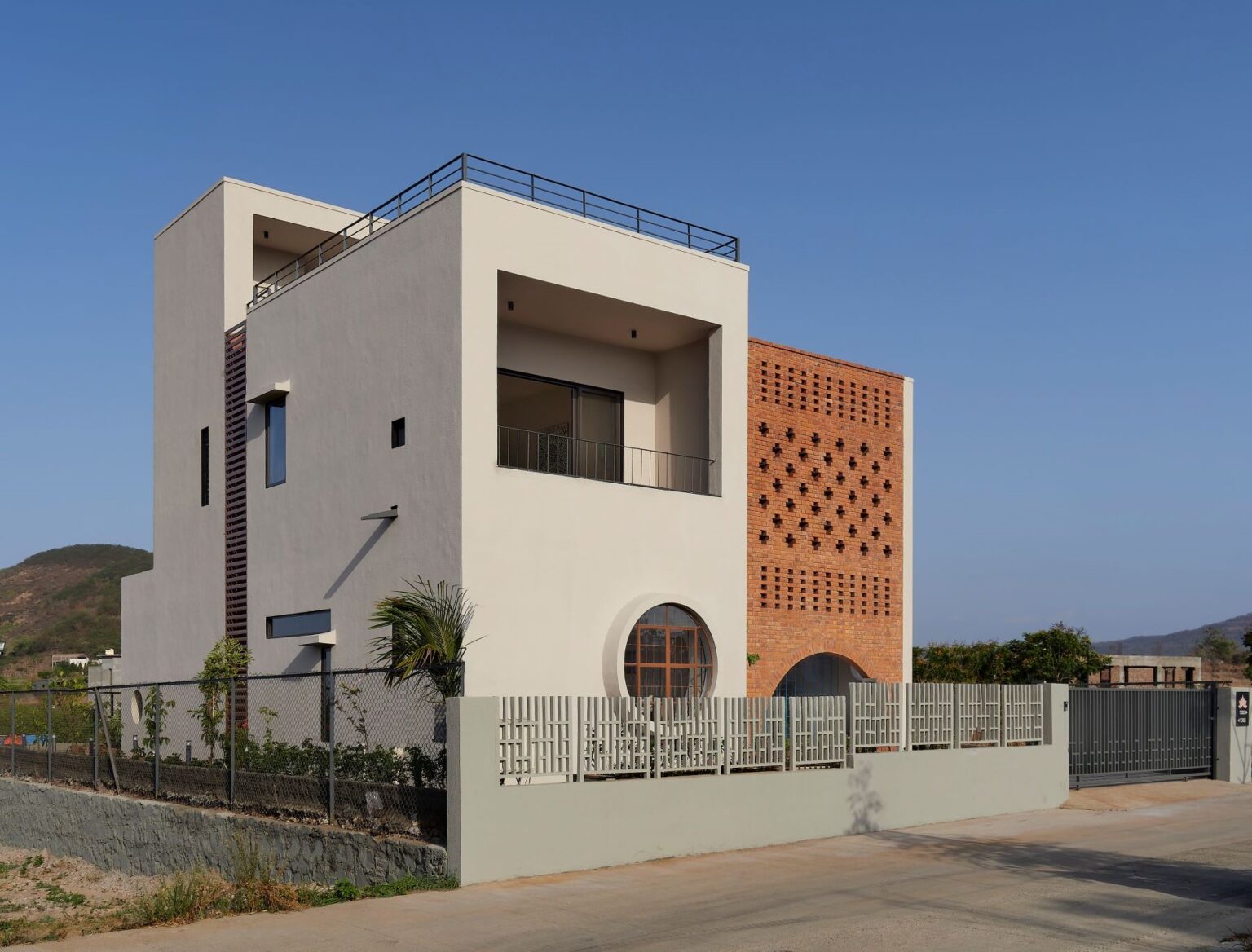 Within Cuboids, Pune, by Alok Kothari Architects - ArchiSHOTS ...