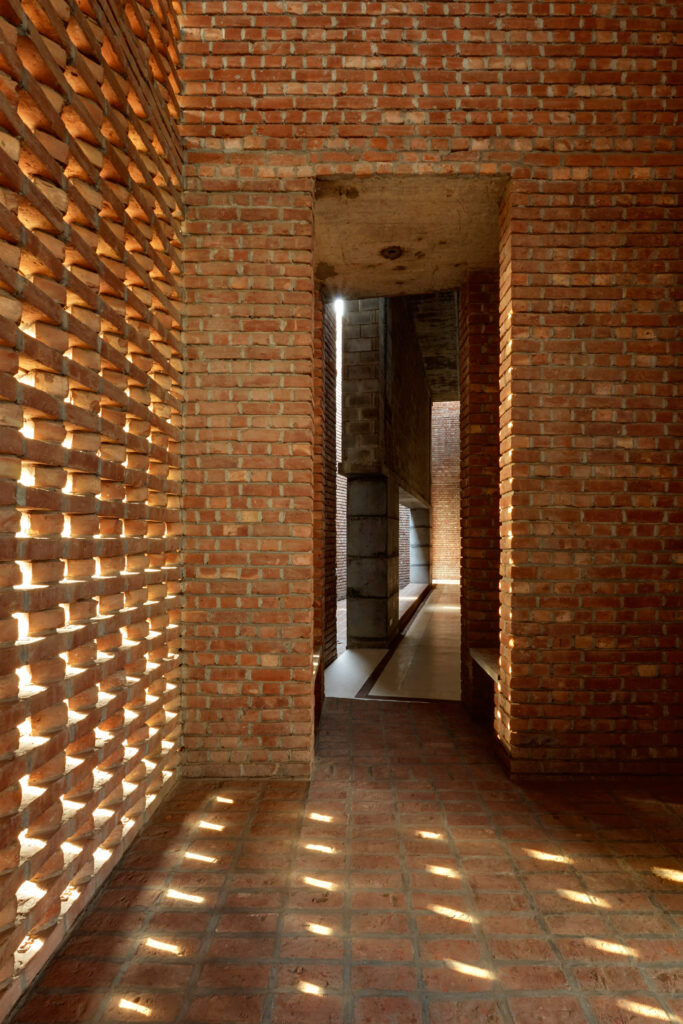 Bait ur Rouf Jame Mosque, Dhaka, Bangladesh, by Marina Tabassum Architects. Photograph by Rajesh Vora