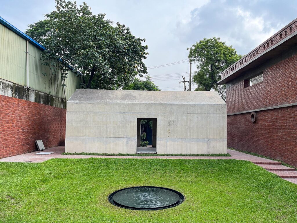 Hamidur Rahman Memorial Complex, Dhaka, Bangladesh, by Marina Tabassum Architects. Photo by City Syntax