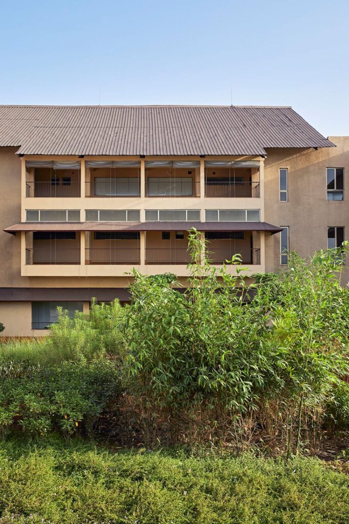 JSW Sanjeevani Multispeciality Hospital, Dolvi, Maharashtra, by SJK Architects © Rajesh Vora