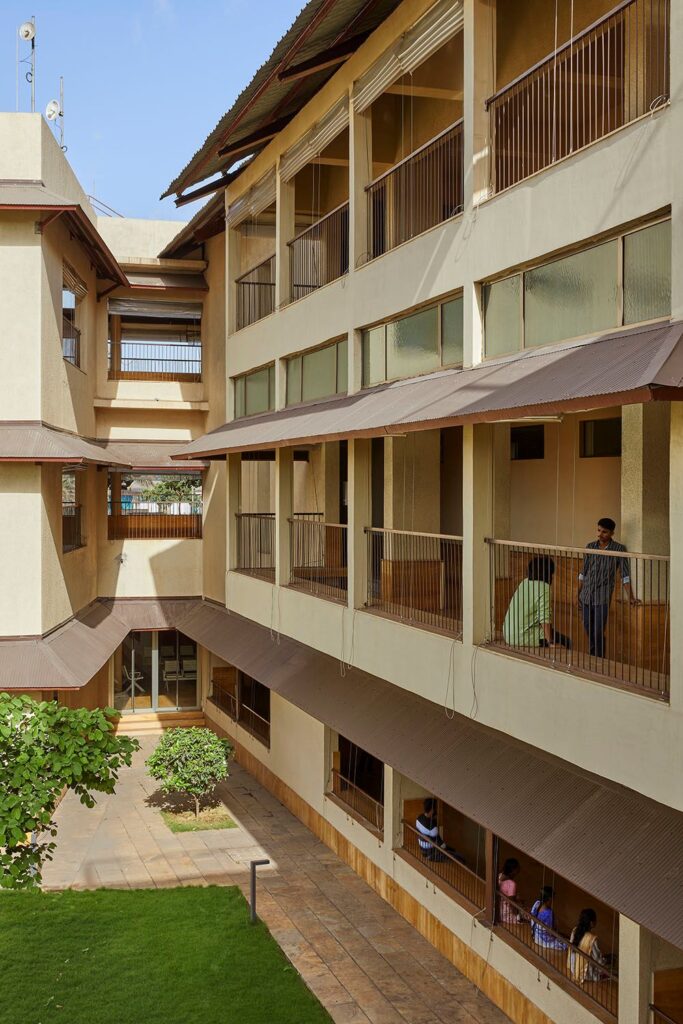 JSW Sanjeevani Multispeciality Hospital, Dolvi, Maharashtra, by SJK Architects © Rajesh Vora