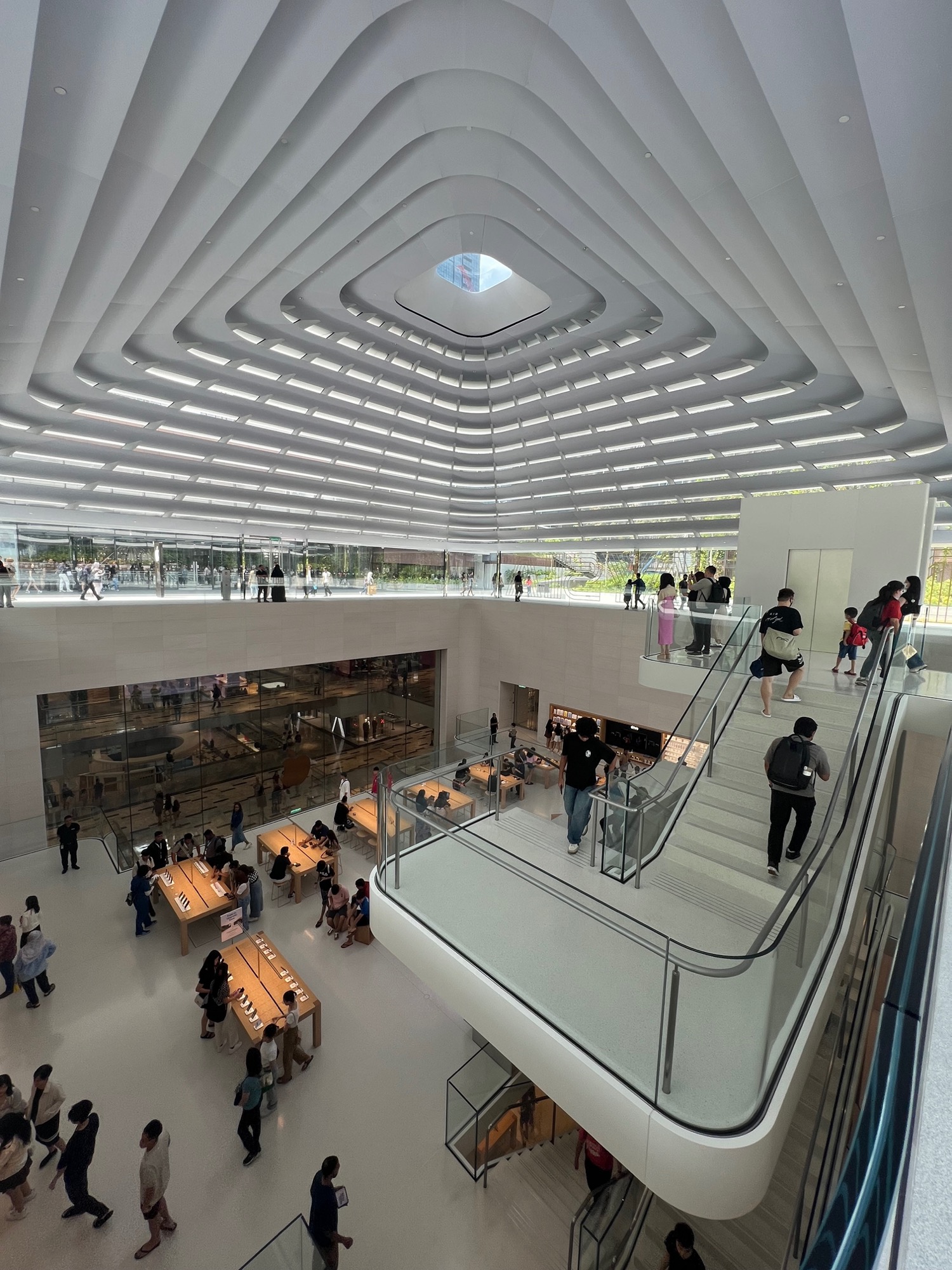 Of Glass Boxes and Domes - Praveen Bavadekar reviews The Apple Store at Kuala Lumpur, designed by Foster and Partners 16