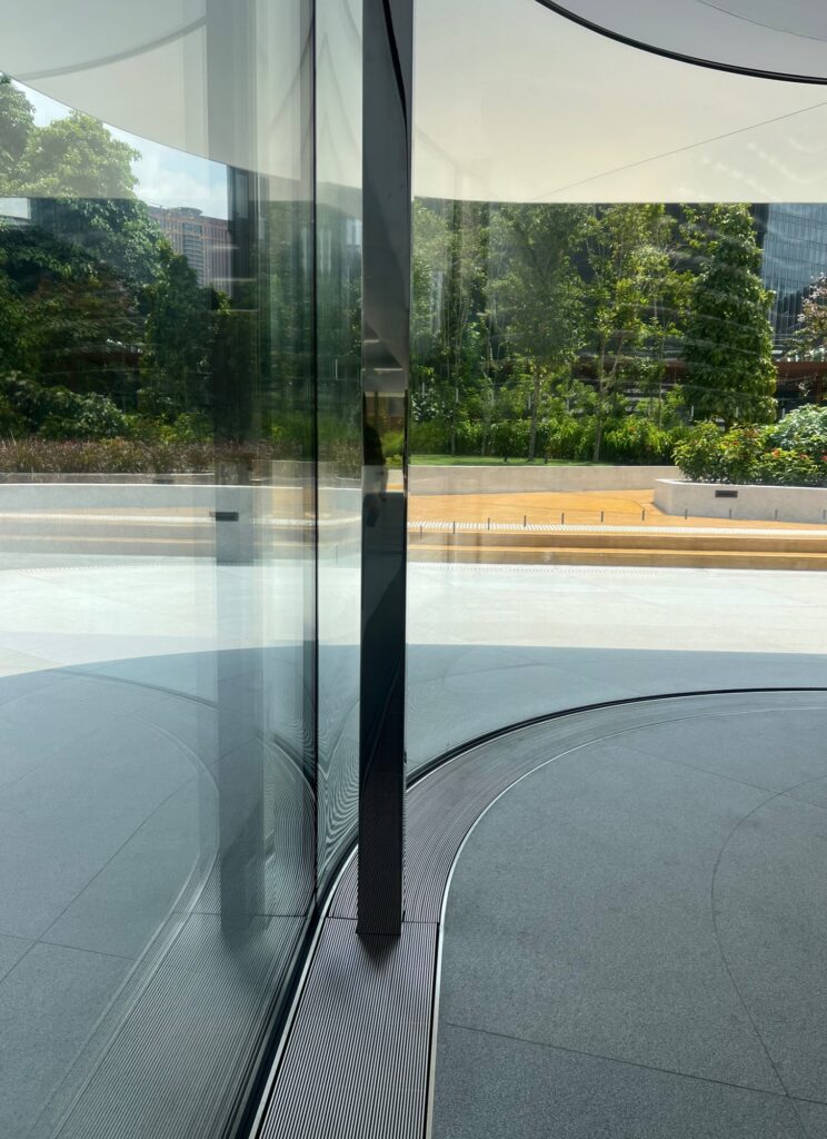 Of Glass Boxes and Domes - Praveen Bavadekar reviews The Apple Store at Kuala Lumpur, designed by Foster and Partners 8