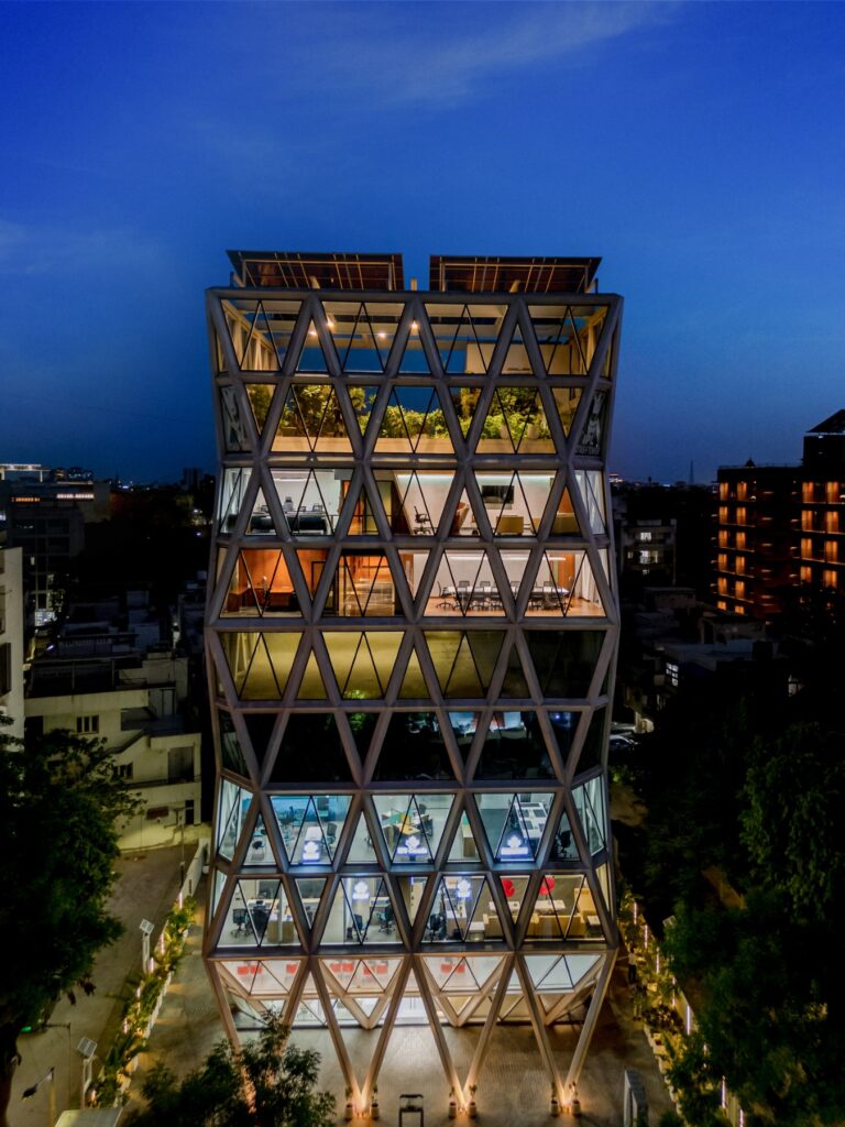 Potash-Tower. Ahmedabad, India. Designed by INI Design-Studio © Vinay Panjwani