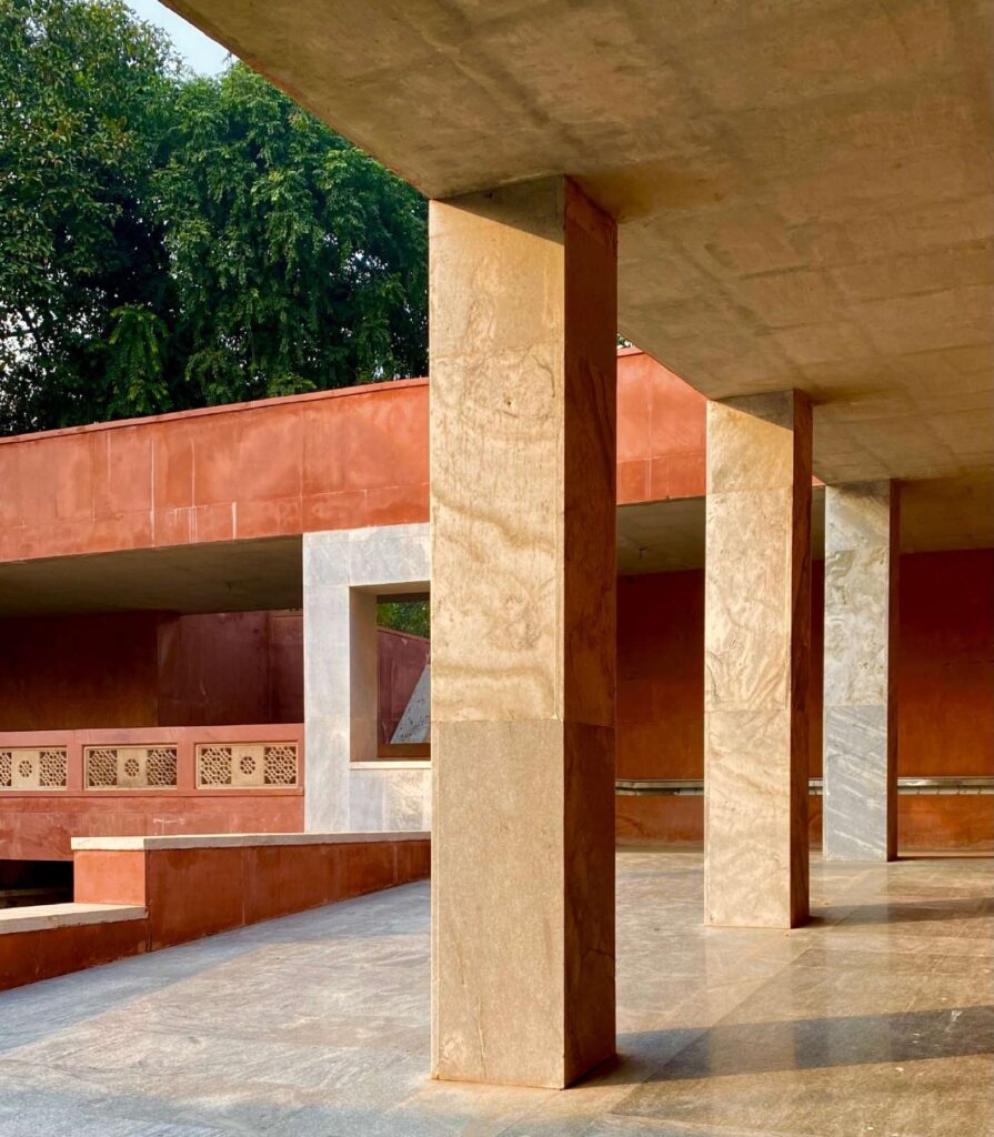 Exit to Sunder Nursery. Humayun’s Tomb Site Museum, New Delhi, by vir.mueller architects. © Suryan//Dang and vir.mueller architects