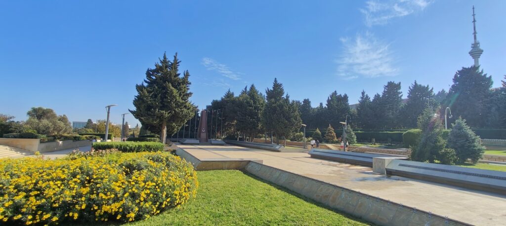 Well landscaped open public spaces are common encounters in Baku. © Suneet Paul