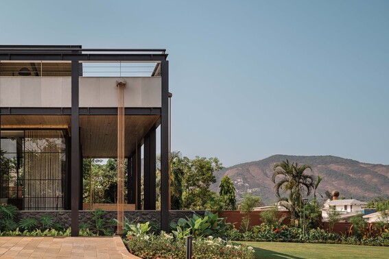 House of Material and Character, Lonavala, Maharashtra, by SHROFFLEóN 8 Shroff Leon Arora Lonavala House
